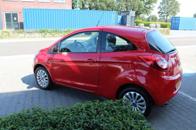 Ford Ka (2014) thumbnail 3