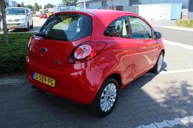 Ford Ka (2014) thumbnail 4