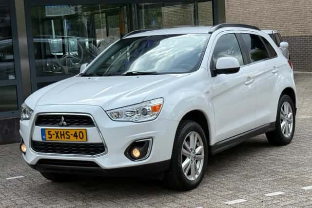 Mitsubishi ASX (2014) thumbnail 2