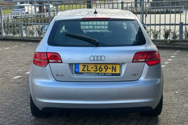 Audi A3 (2010) thumbnail 5