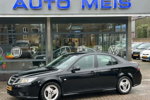 Saab 9-3 (2011) thumbnail 1