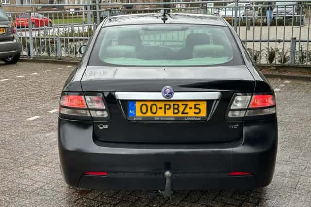 Saab 9-3 (2011) thumbnail 5