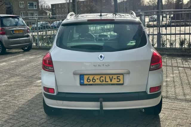 Renault Clio (2008) thumbnail 4