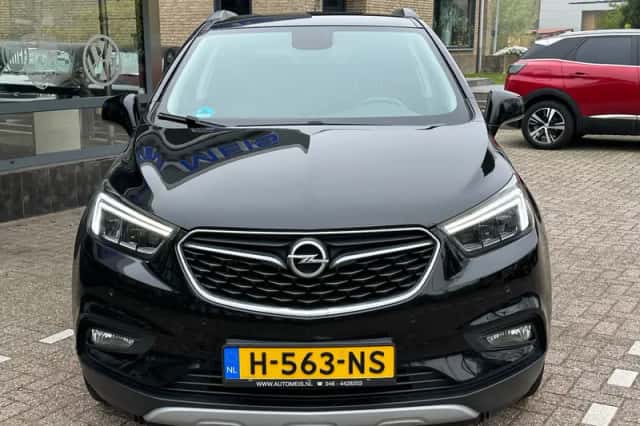 Opel Mokka (2016) thumbnail 3