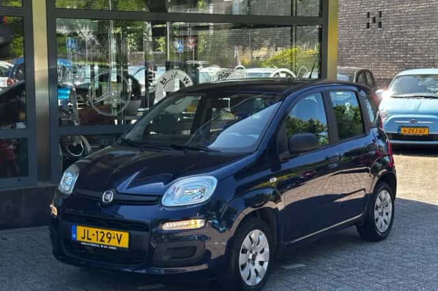 Fiat Panda (2016) thumbnail 2