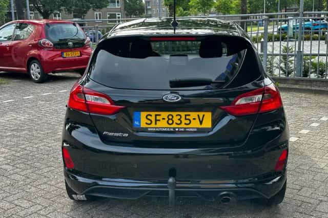 Ford Fiesta (2018) thumbnail 3