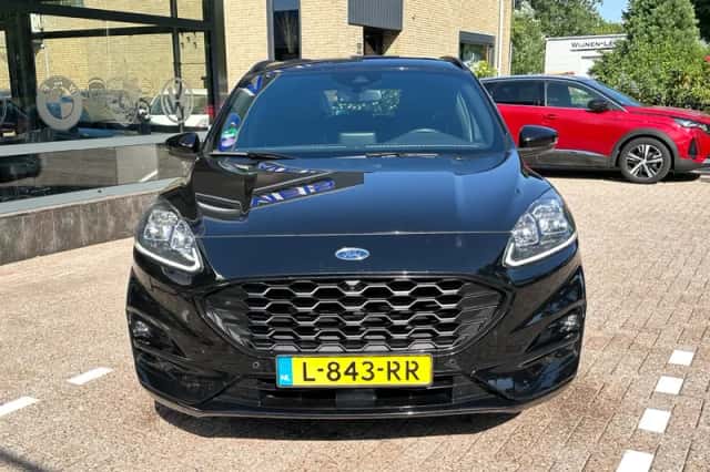 Ford Kuga (2020) thumbnail 3