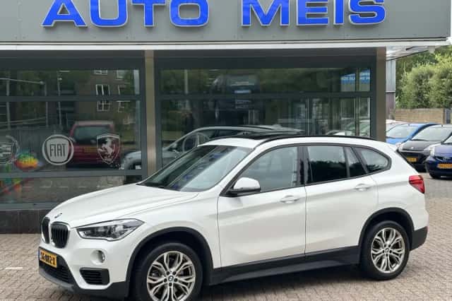 BMW X1 (2018) thumbnail 1