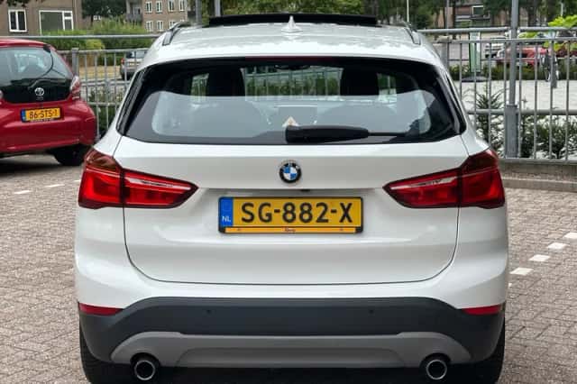 BMW X1 (2018) thumbnail 4