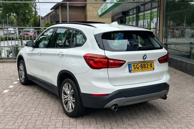 BMW X1 (2018) thumbnail 5