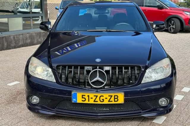 Mercedes-Benz C-Klasse (2008) thumbnail 3
