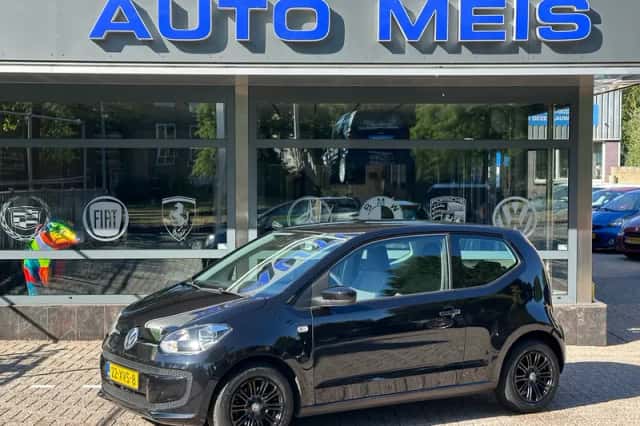 Volkswagen Up! (2012) thumbnail 1