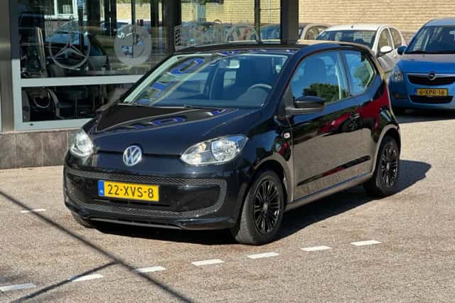 Volkswagen Up! (2012) thumbnail 2