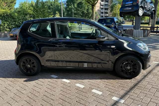 Volkswagen Up! (2012) thumbnail 6