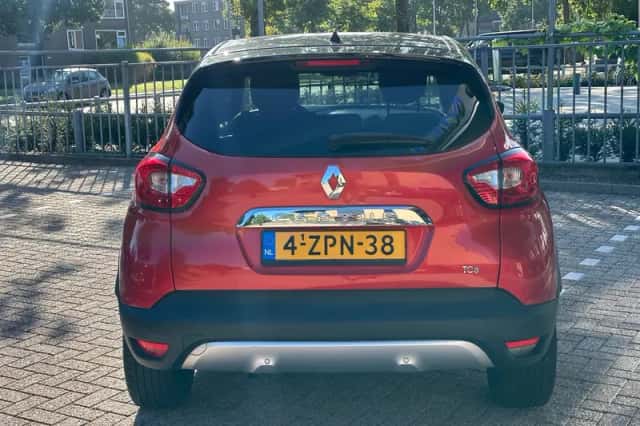 Renault Captur (2015) thumbnail 5