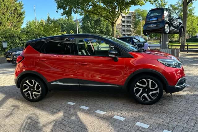 Renault Captur (2015) thumbnail 6