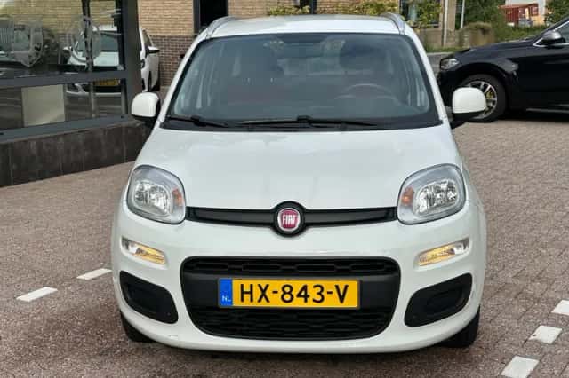 Fiat Panda (2015) thumbnail 3