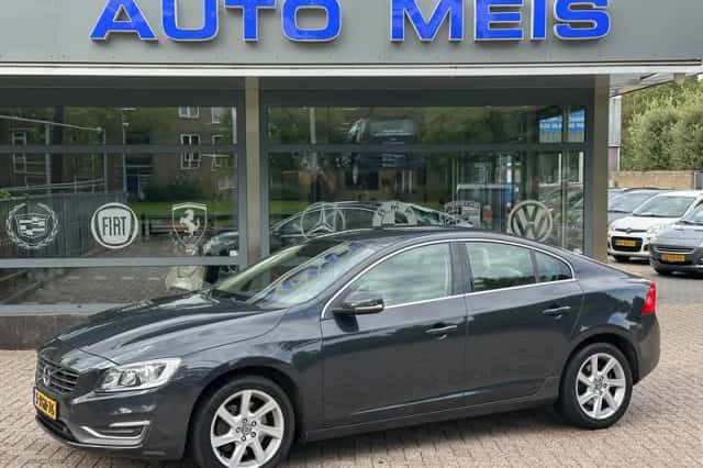Volvo S60 (2014) thumbnail 1