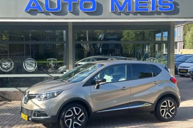 Renault Captur (2015) thumbnail 1