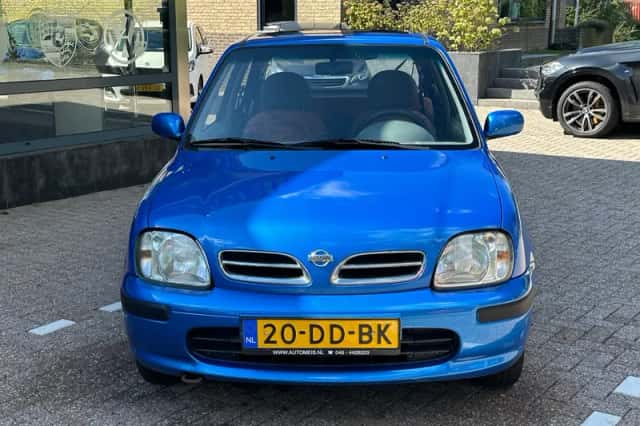 Nissan Micra (1999) thumbnail 3