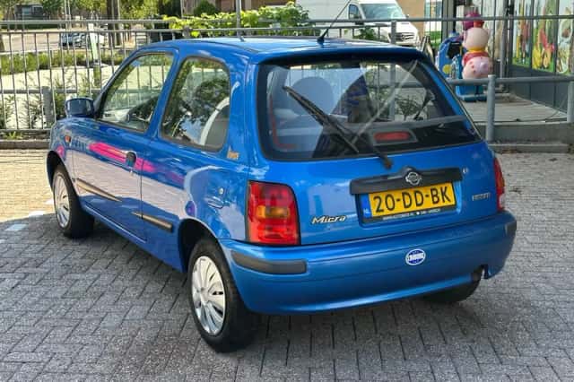 Nissan Micra (1999) thumbnail 4
