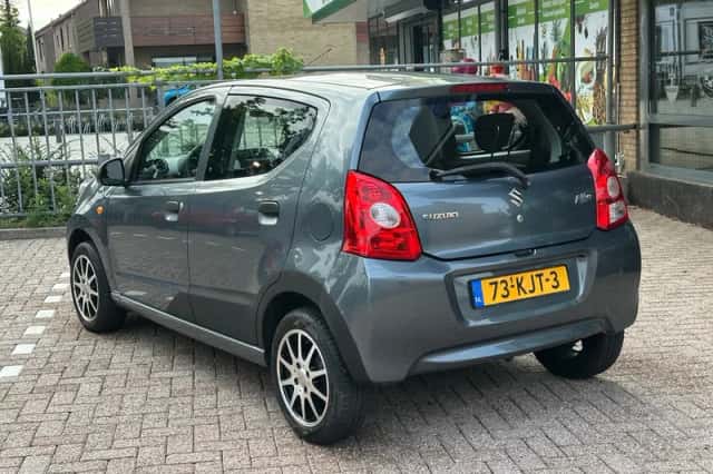 Suzuki Alto (2009) thumbnail 4