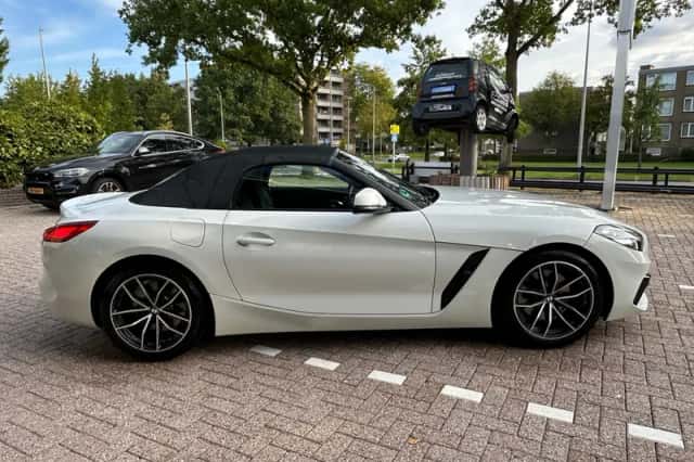 BMW Z4 (2019) thumbnail 6