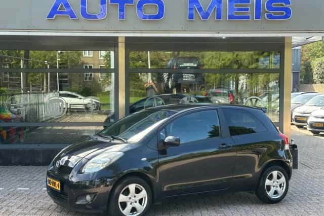 Toyota Yaris (2009) thumbnail 1