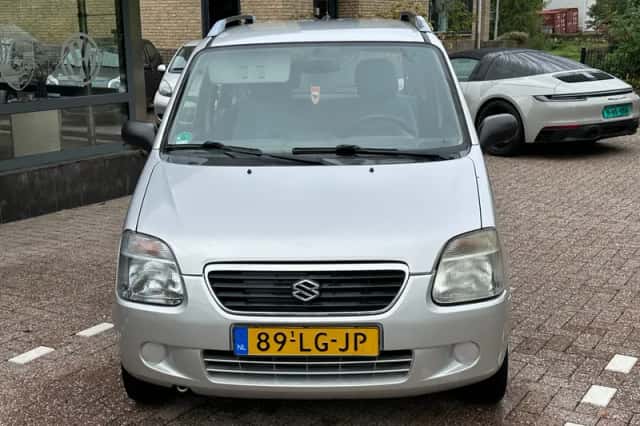 Suzuki Wagon R+ (2003) thumbnail 3