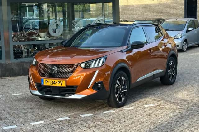 Peugeot e-2008 (2020) thumbnail 2