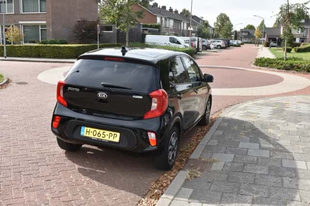 Kia Picanto (2020) thumbnail 4