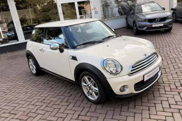 MINI One (2013) thumbnail 5