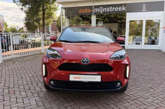 Toyota Yaris Cross (2023) thumbnail 4