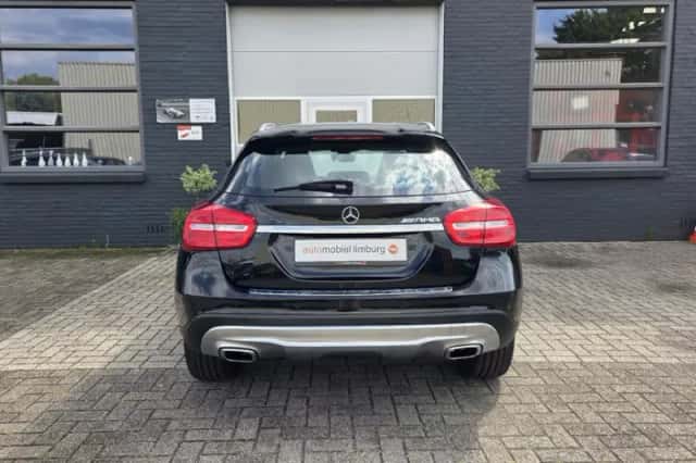 Mercedes-Benz GLA-Klasse (2014) thumbnail 4