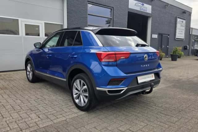 Volkswagen T-Roc (2018) thumbnail 4