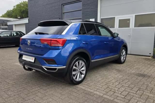 Volkswagen T-Roc (2018) thumbnail 6