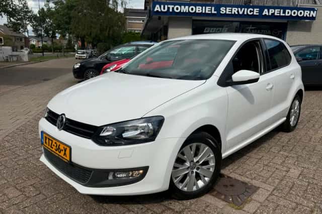 Volkswagen Polo (2013) thumbnail 1