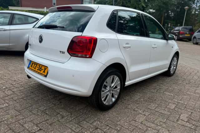 Volkswagen Polo (2013) thumbnail 5