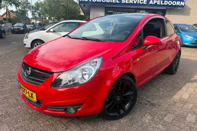 Opel Corsa (2010) thumbnail 1