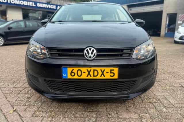 Volkswagen Polo (2012) thumbnail 2