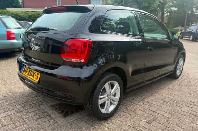 Volkswagen Polo (2012) thumbnail 5
