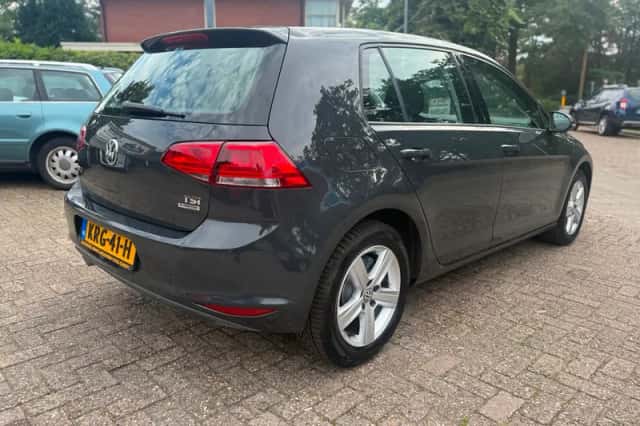 Volkswagen Golf (2013) thumbnail 5