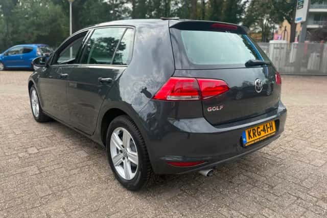 Volkswagen Golf (2013) thumbnail 6