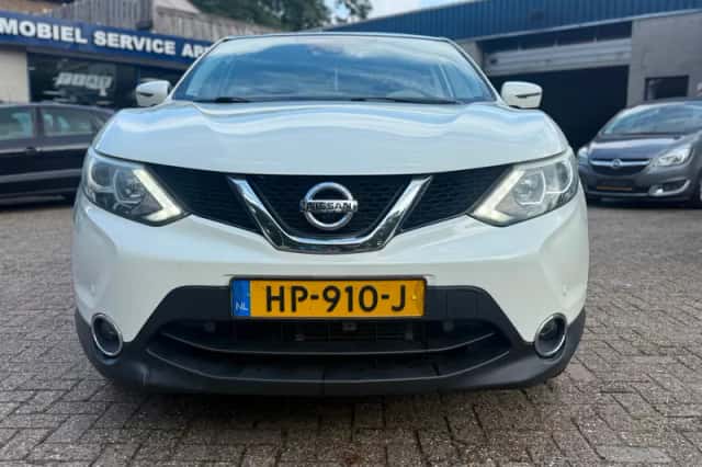 Nissan Qashqai (2016) thumbnail 2