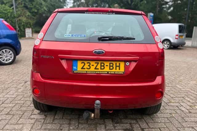 Ford Fiesta (2007) thumbnail 6