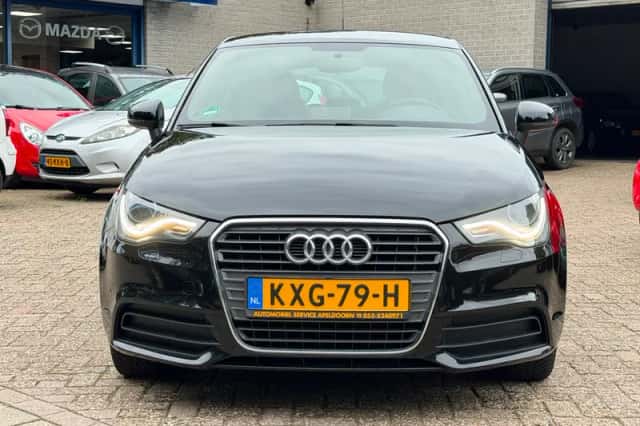 Audi A1 (2012) thumbnail 2