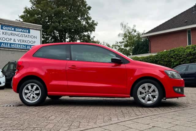 Volkswagen Polo (2012) thumbnail 4
