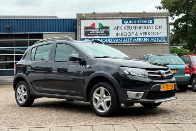 Dacia Sandero (2014) thumbnail 3