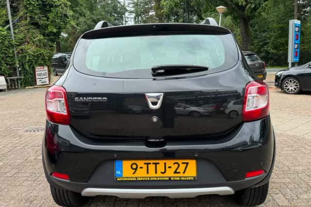 Dacia Sandero (2014) thumbnail 5