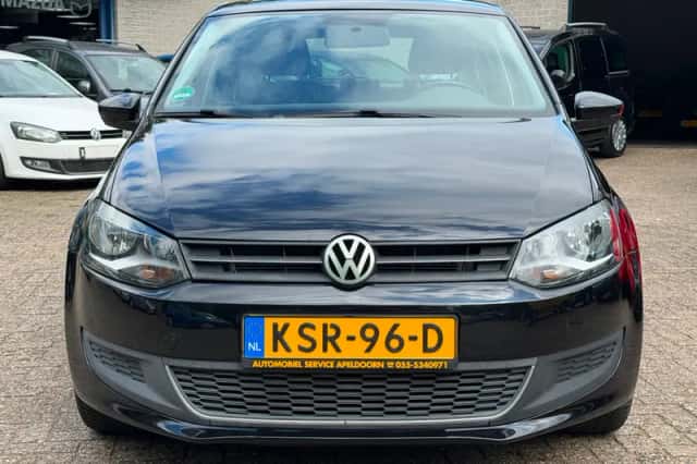 Volkswagen Polo (2013) thumbnail 2